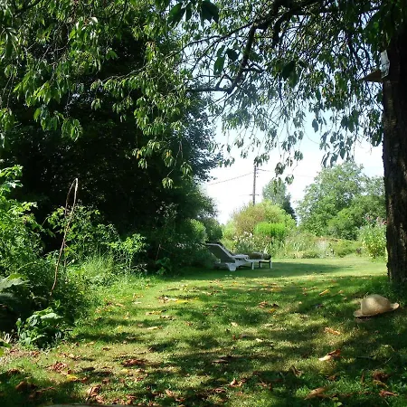 Maison De 3 Chambres A Chenevelles Avec Jardin Clos Et Wifi * Chenevelles
