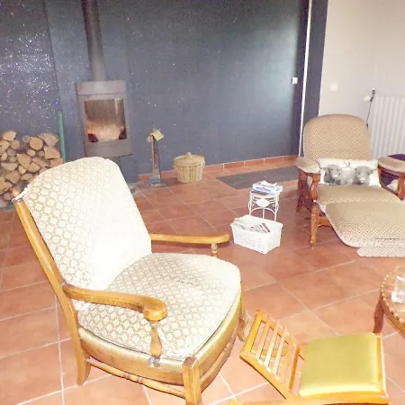 Maison De 3 Chambres A Chenevelles Avec Jardin Clos Et Wifi Σπίτι διακοπών