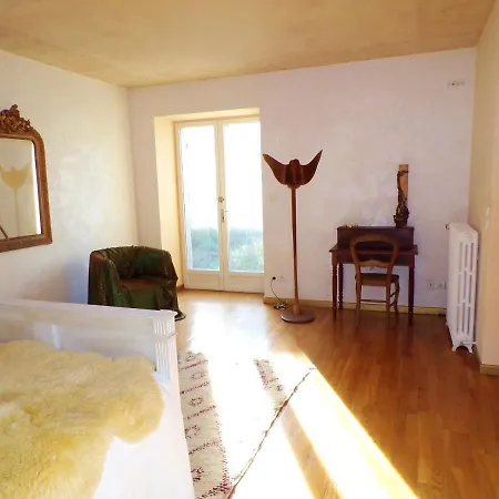 Σπίτι διακοπών Maison De 3 Chambres A Chenevelles Avec Jardin Clos Et Wifi